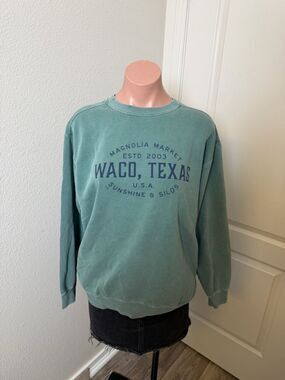 Magnolia Waco, Texas Green Crewneck Sweatshirt Sz M